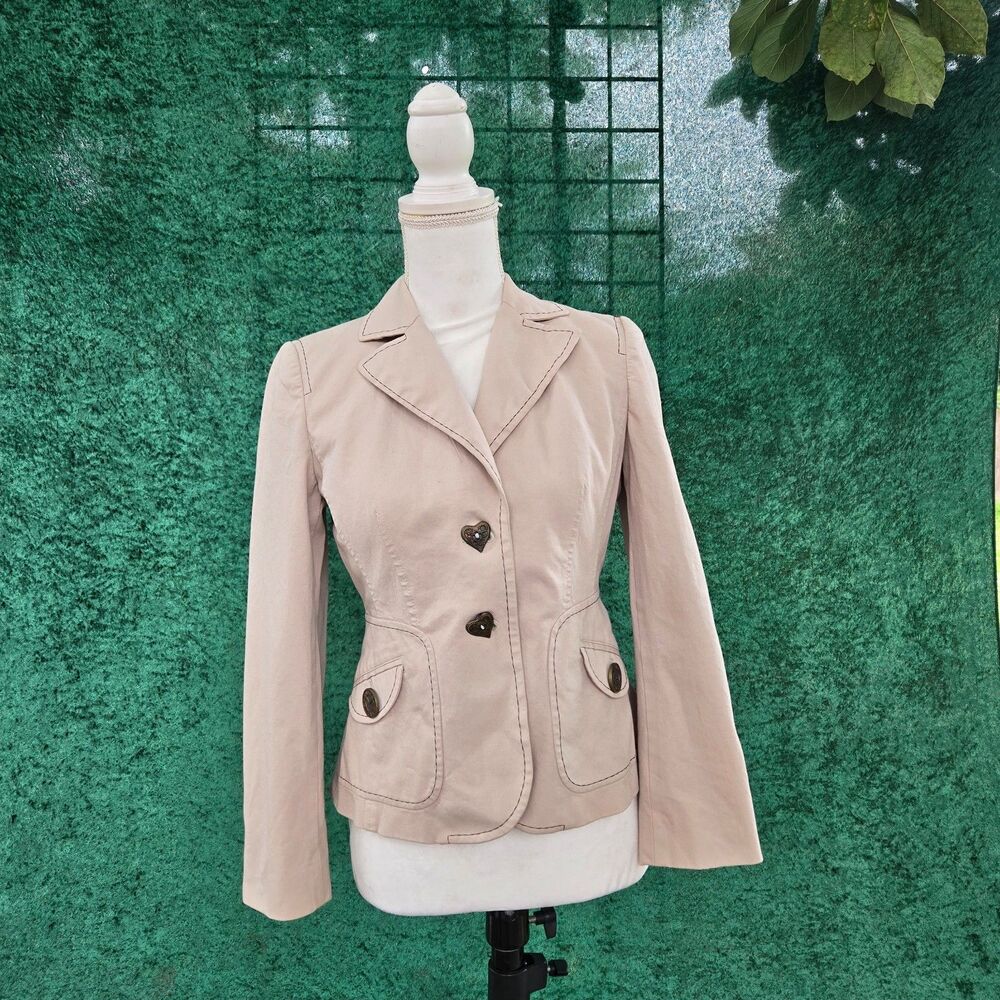 Blazer - Picture 3 of 10